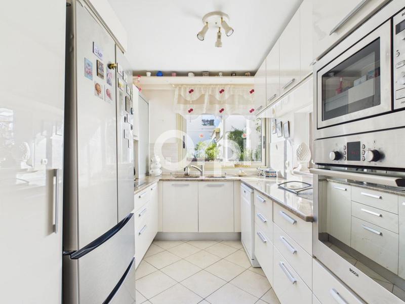 Appartement - 96 m² - 4 pièces