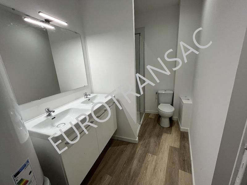 Maison - 93 m² - 5 pièces