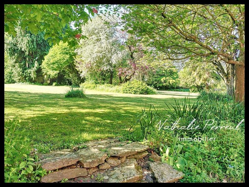 Château - 529 m² - 18 pièces