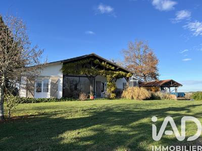 Maison - 136 m² - 7 pièces