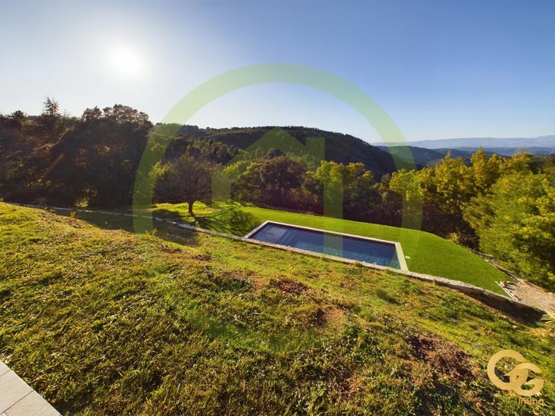 Maison - 194 m² - 6 pièces