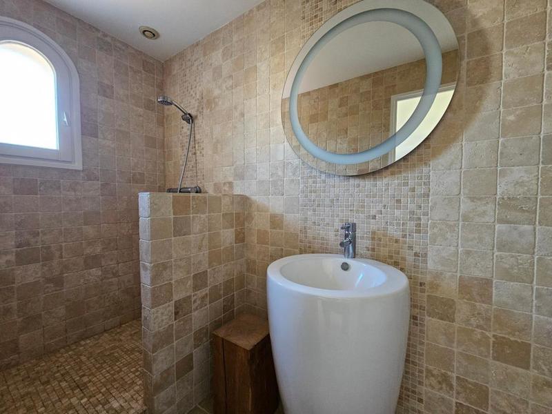 Maison - 169 m² - 6 pièces