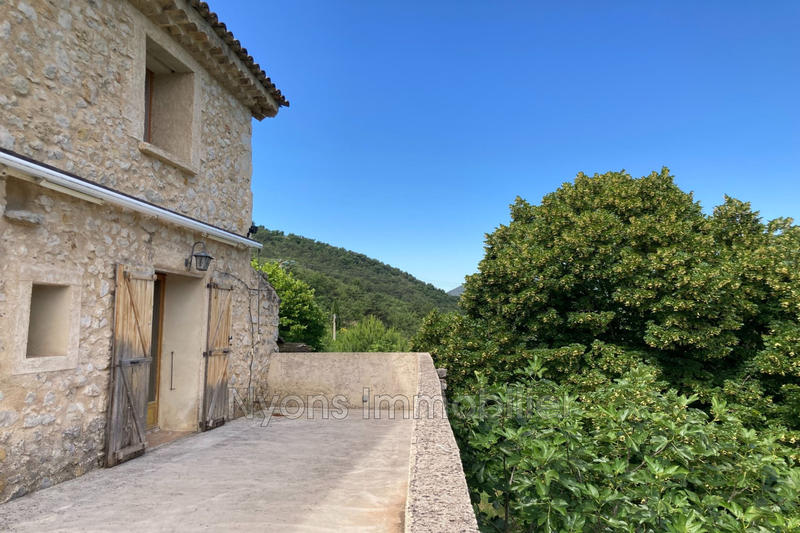 Mas - 260 m² - 4 pièces