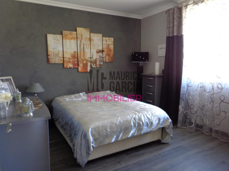 Maison - 296 m² - 8 pièces