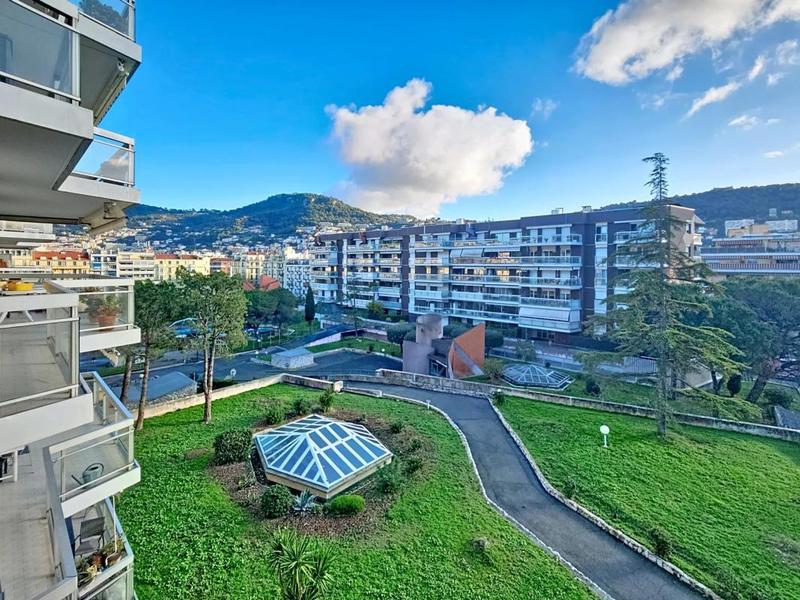 Appartement - 110 m² - 5 pièces