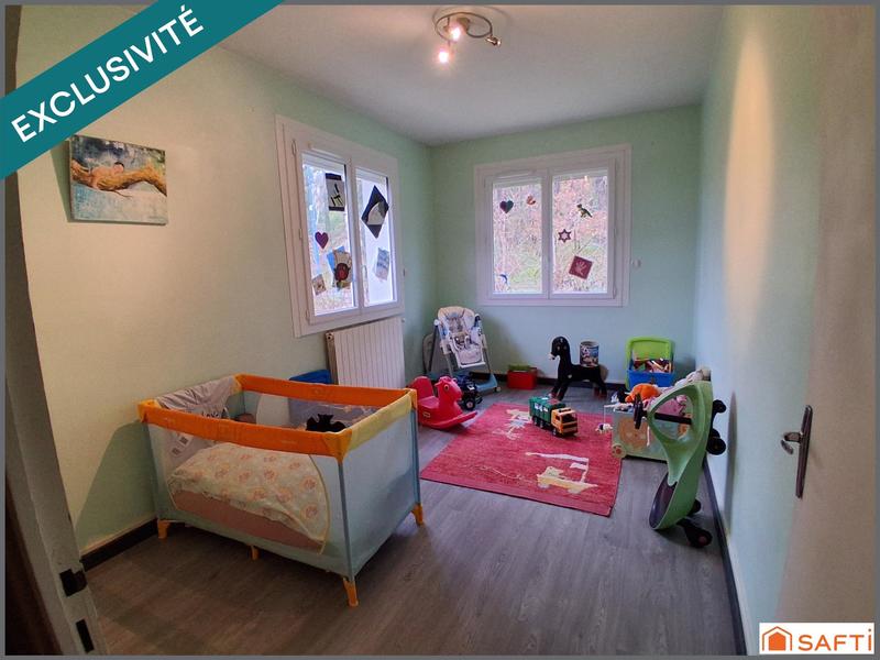 Maison - 180 m² - 8 pièces