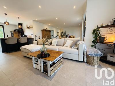 Maison - 97 m² - 4 pièces