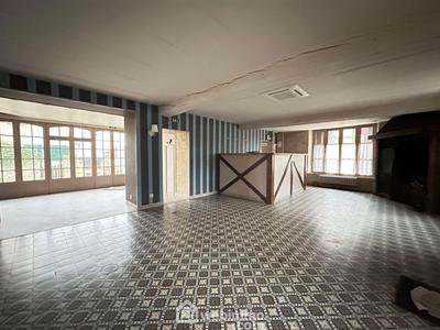 Maison - 205 m² - 7 pièces