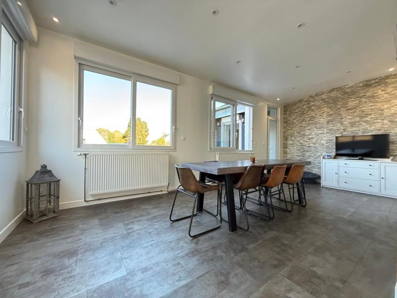 Maison - 140 m² - 3 pièces