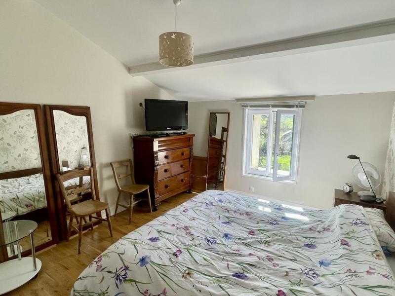 Maison - 185 m² - 8 pièces