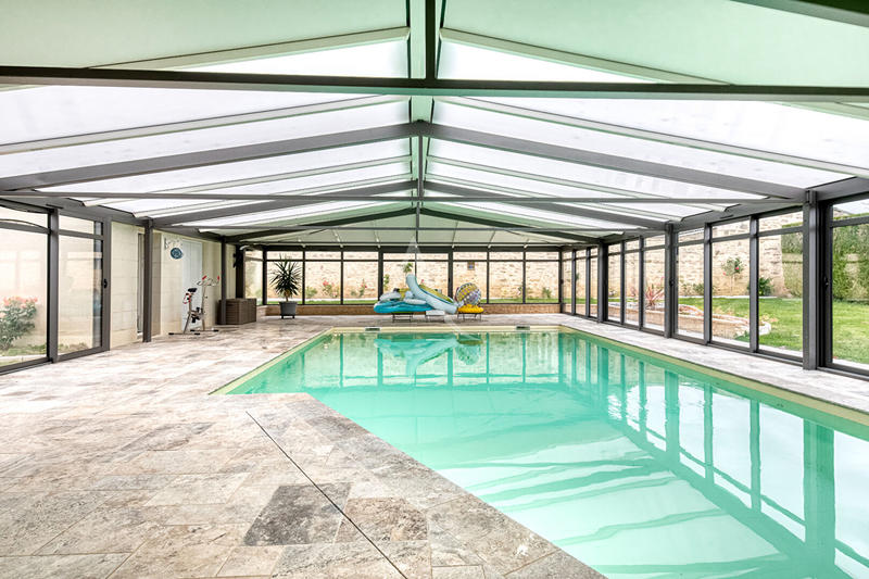 Maison - 255 m² - 8 pièces