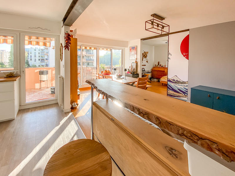 Appartement - 81 m² - 3 pièces