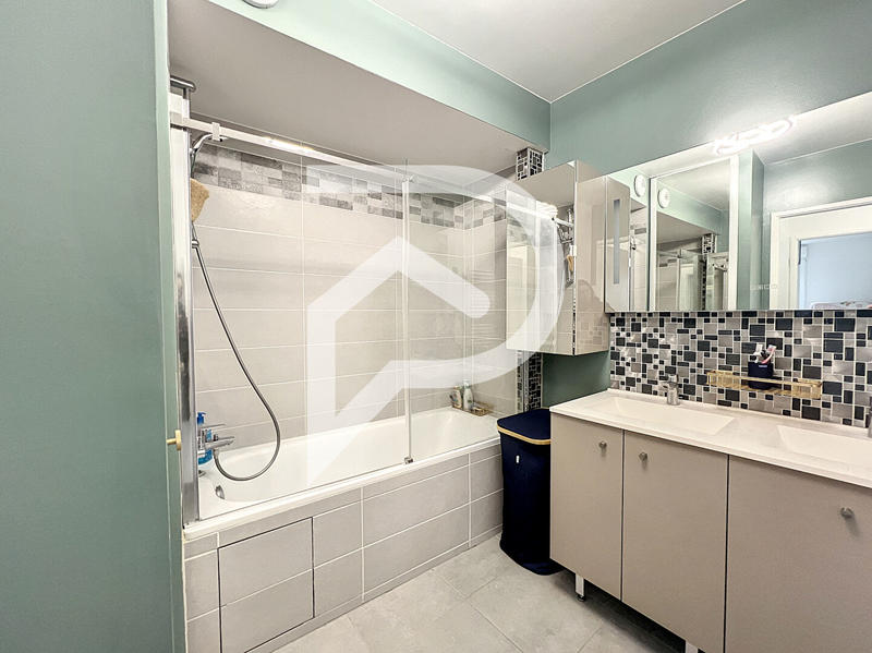 Appartement - 63 m² - 3 pièces