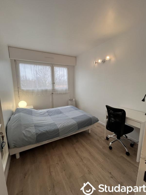 Chambre - 10 m² - 1 pièce