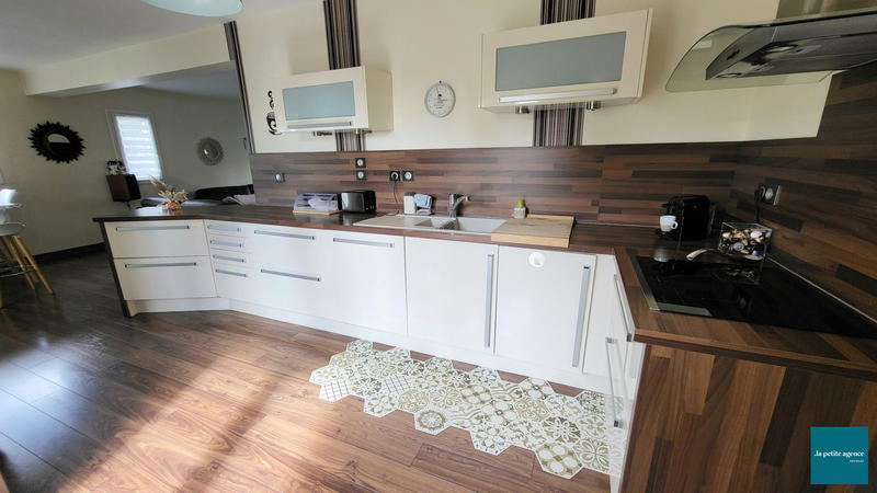 Maison contemporaine - 140 m² - 7 pièces