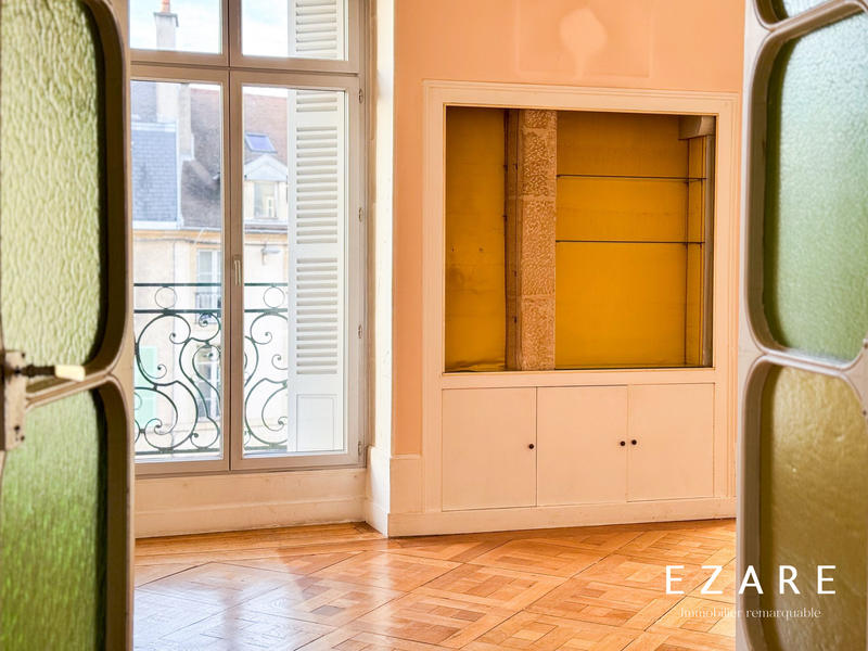 Appartement - 173 m² - 7 pièces