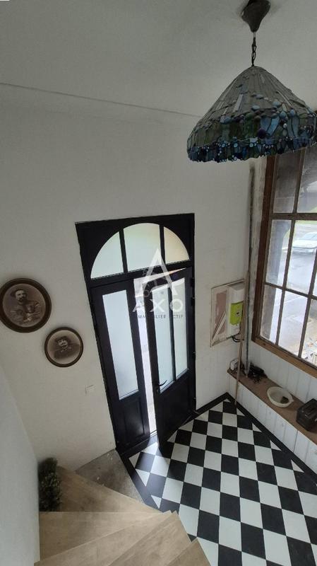 Appartement - 93 m² - 4 pièces