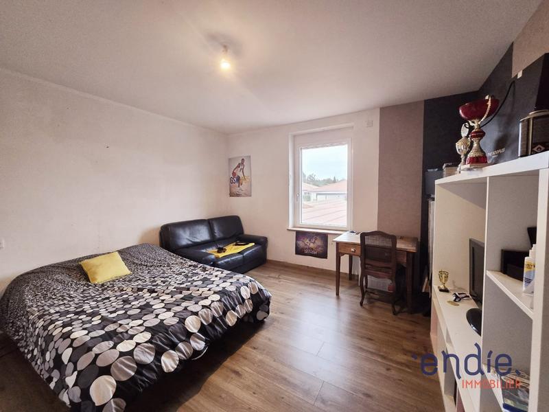 Maison - 210 m² - 7 pièces