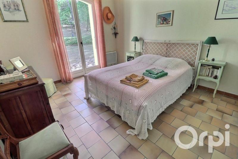 Maison - 247 m² - 7 pièces