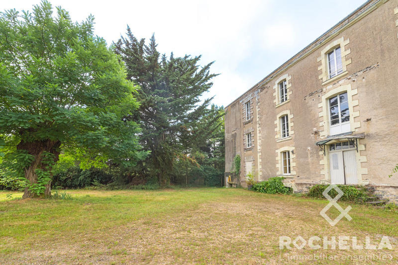 Maison ancienne - 399 m² - 5 pièces