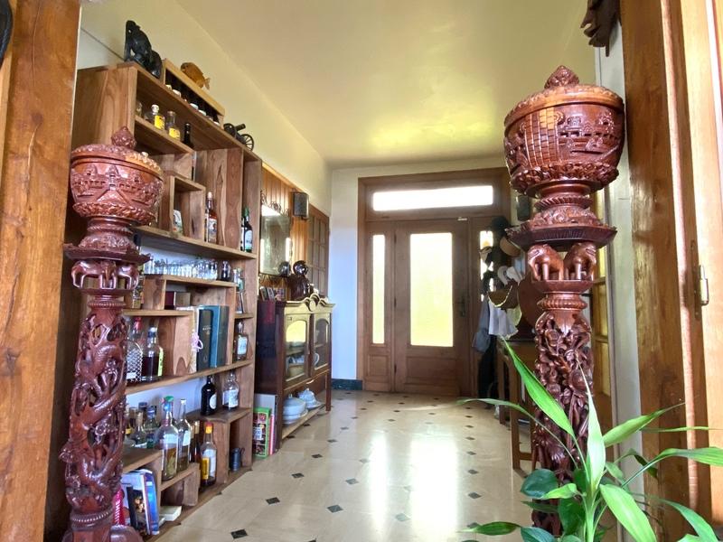 Maison - 300 m² - 10 pièces