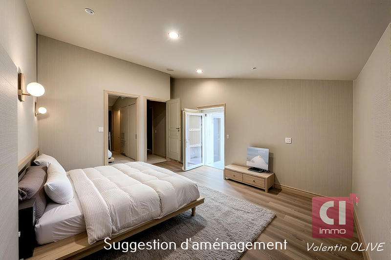 Maison - 161 m² - 7 pièces