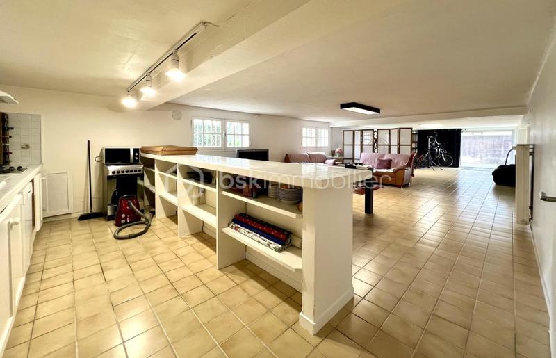 Maison - 314 m² - 7 pièces