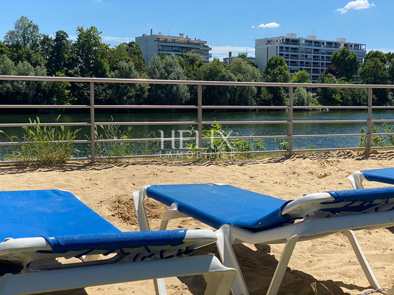 Maison - 98 m² - 5 pièces