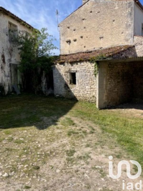 Maison de village - 110 m² - 1 pièce