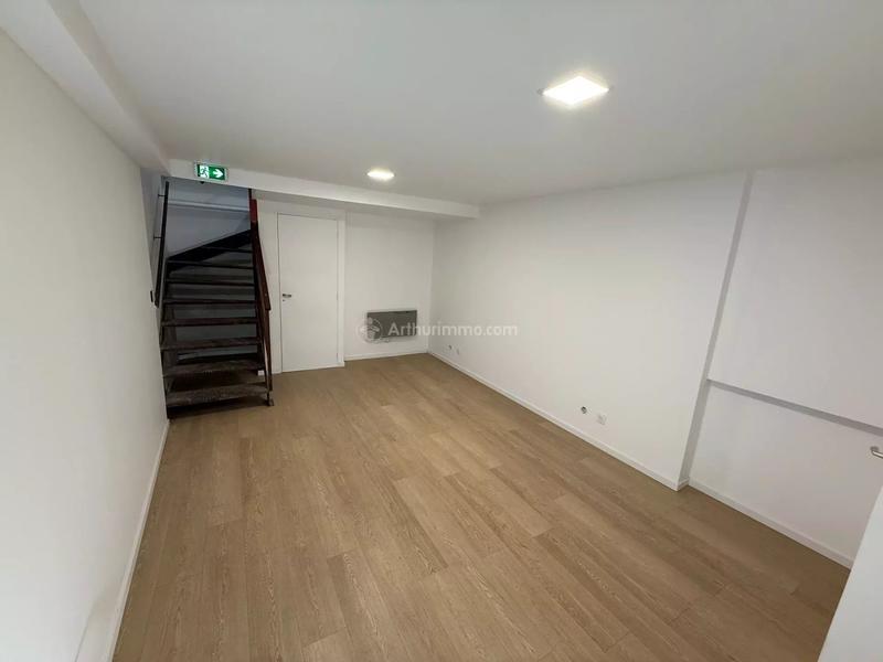 Bureau - 219 m² - 10 pièces