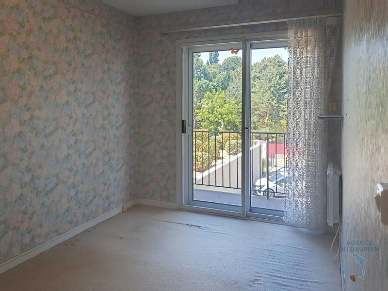 Appartement - 100 m² - 5 pièces