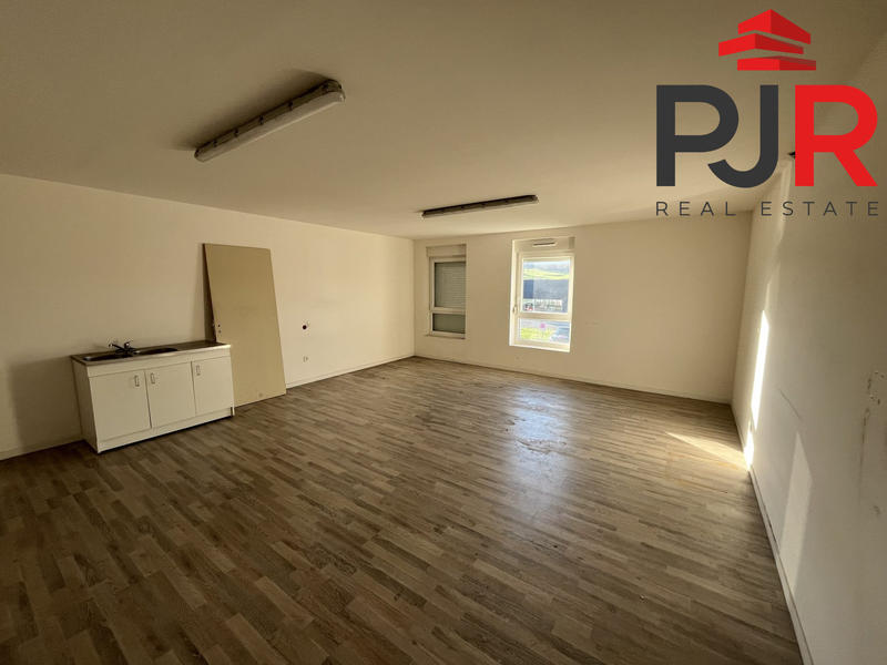 Local d'activités - 267 m²