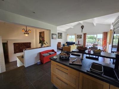 Maison - 165 m² - 4 pièces