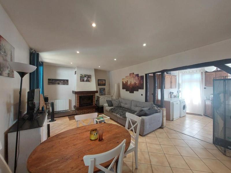 Maison - 99 m² - 5 pièces