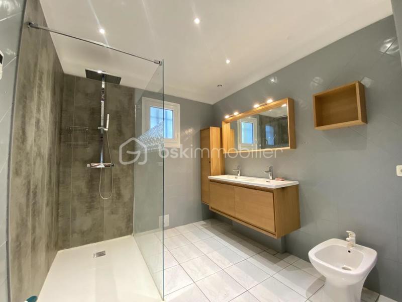 Maison traditionnelle - 130 m² - 6 pièces