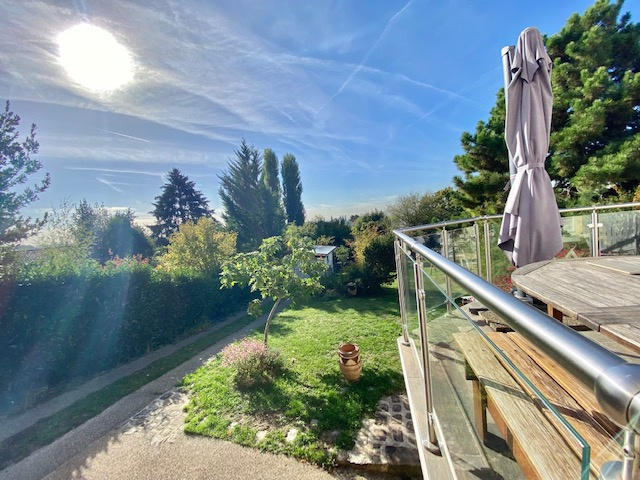 Maison - 216 m² - 7 pièces