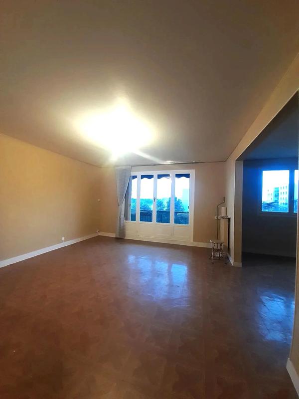 Appartement - 84 m² - 4 pièces