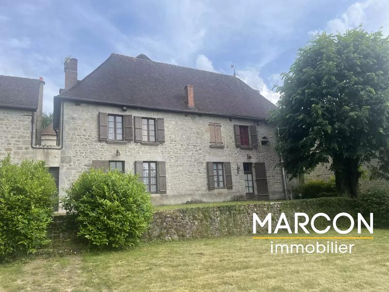 Maison - 212 m² - 8 pièces