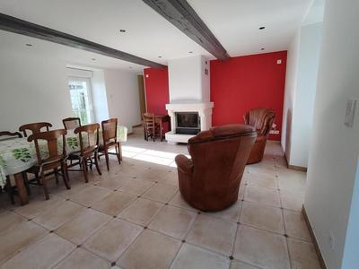 Maison - 142 m² - 6 pièces