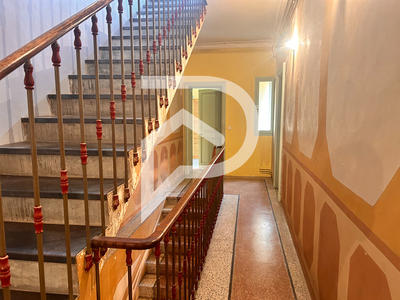 Maison - 290 m² - 12 pièces