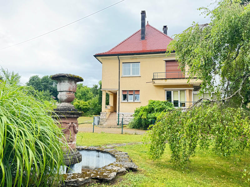 Maison - 258 m² - 8 pièces