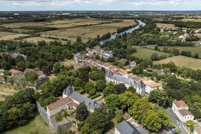Château - 360 m² - 12 pièces