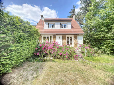 Maison traditionnelle - 118 m² - 7 pièces