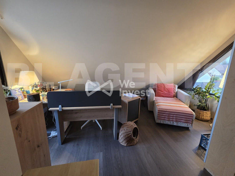 Maison - 180 m² - 9 pièces