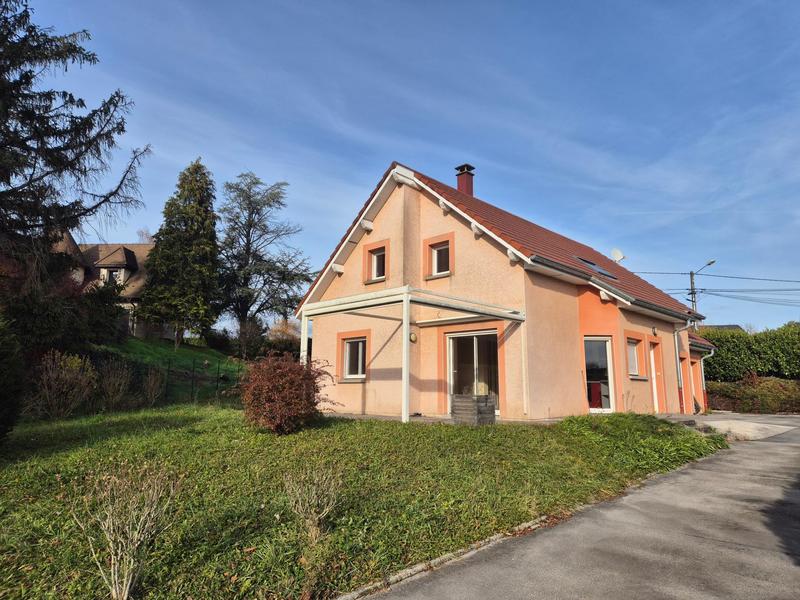 Maison - 95 m² - 5 pièces