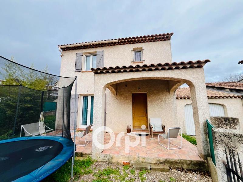 Villa - 101 m² - 2 pièces