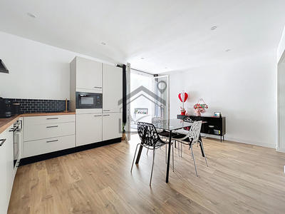 Appartement - 65 m² - 3 pièces