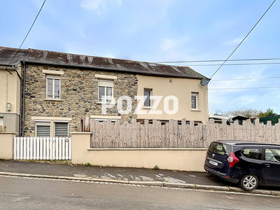 Maison - 102 m² - 7 pièces