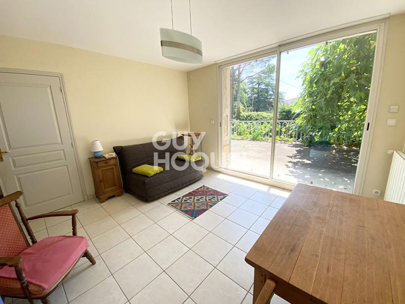 Maison - 247 m² - 6 pièces