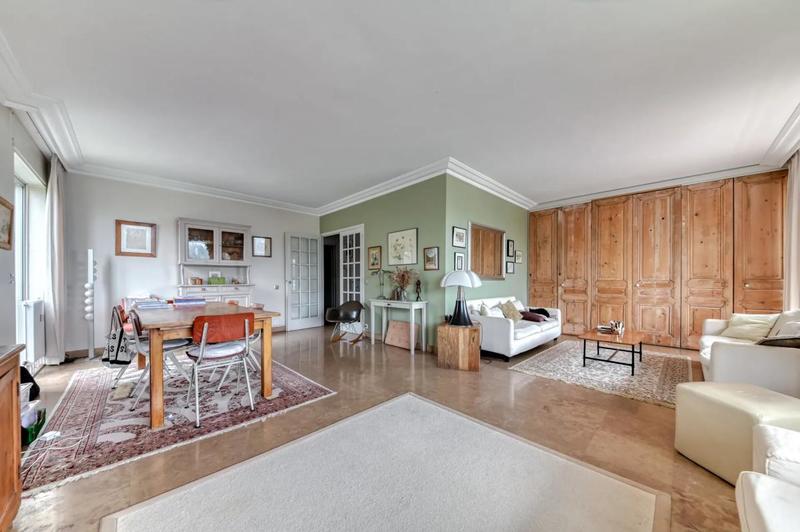 Appartement - 155 m² - 8 pièces